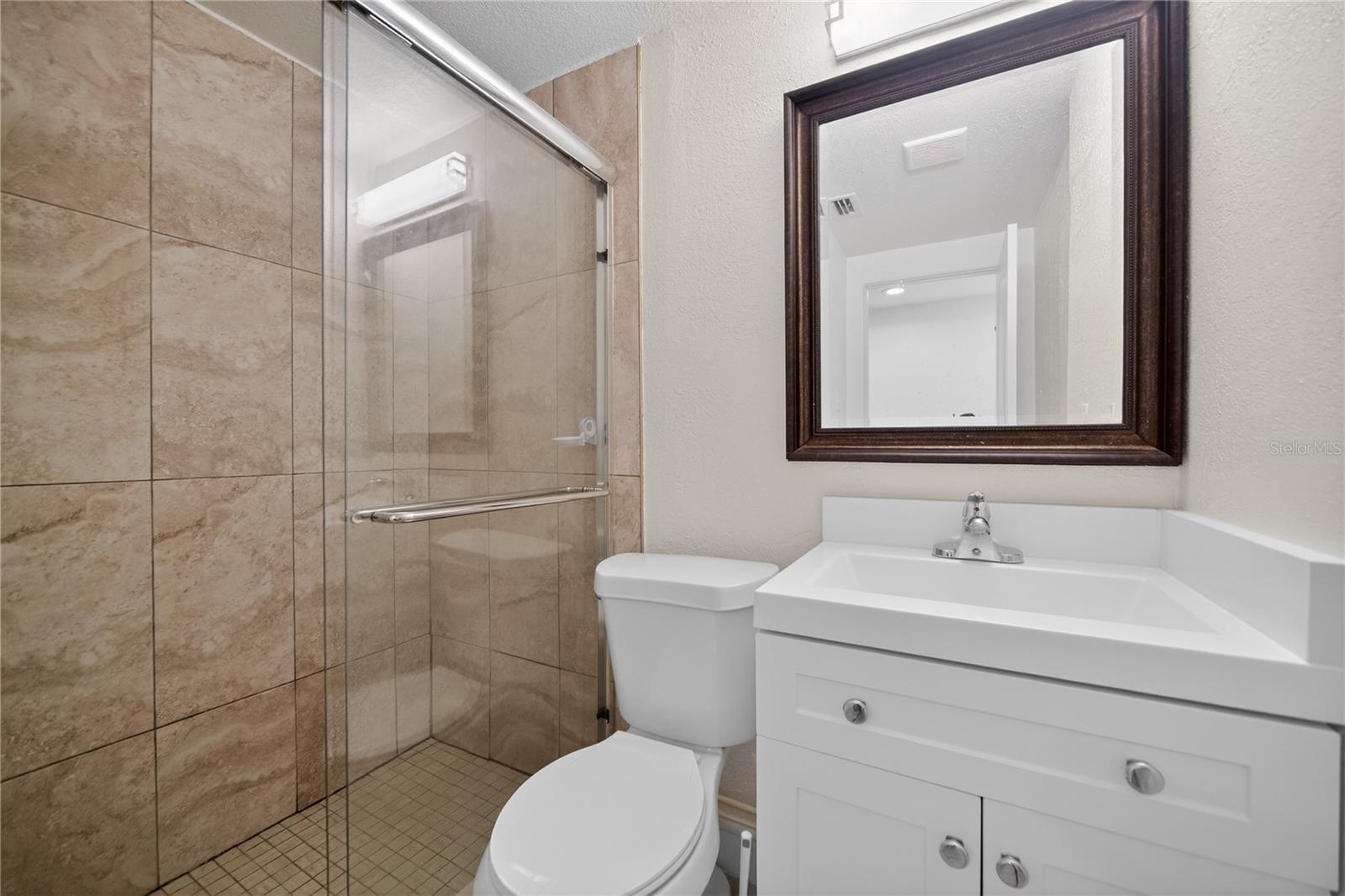 Image 16 of 30 For 2280 Norwell Avenue