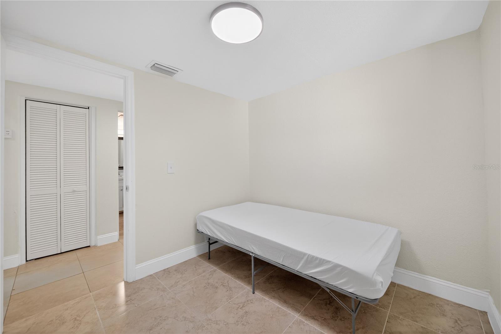 Image 20 of 30 For 2280 Norwell Avenue