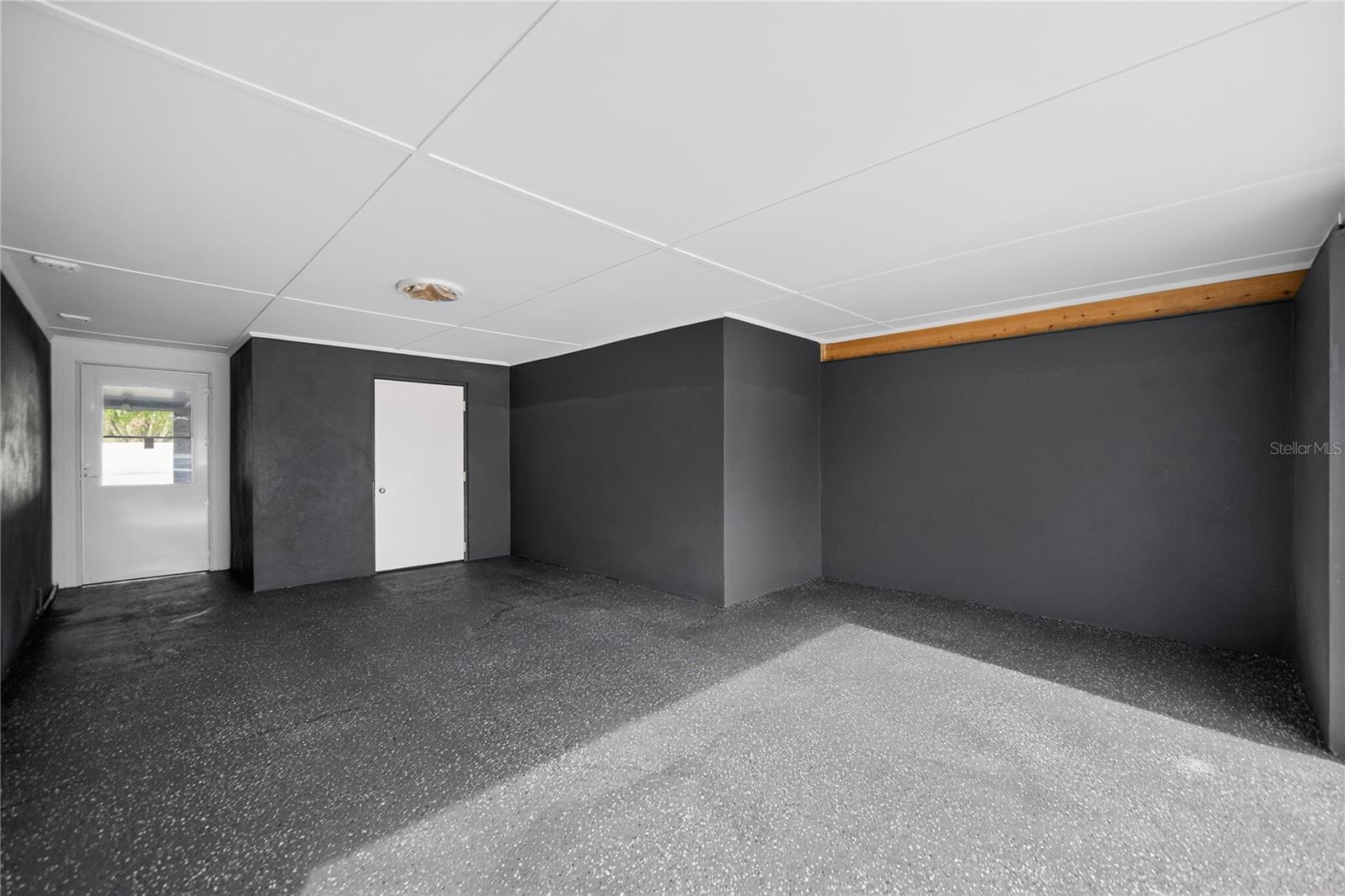 Image 25 of 30 For 2280 Norwell Avenue