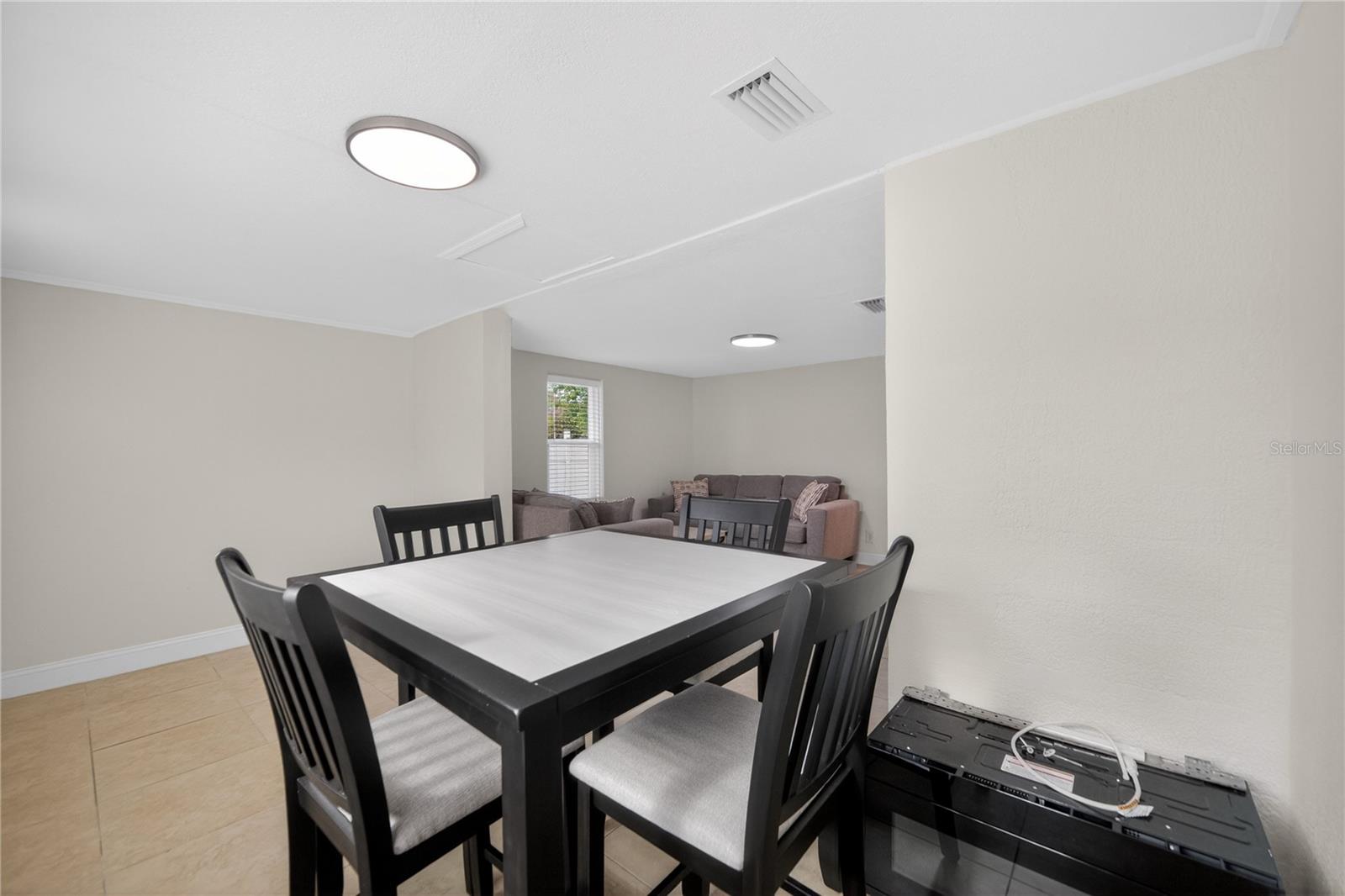 Image 4 of 30 For 2280 Norwell Avenue