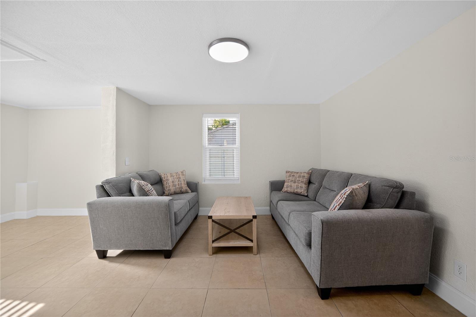 Image 7 of 30 For 2280 Norwell Avenue