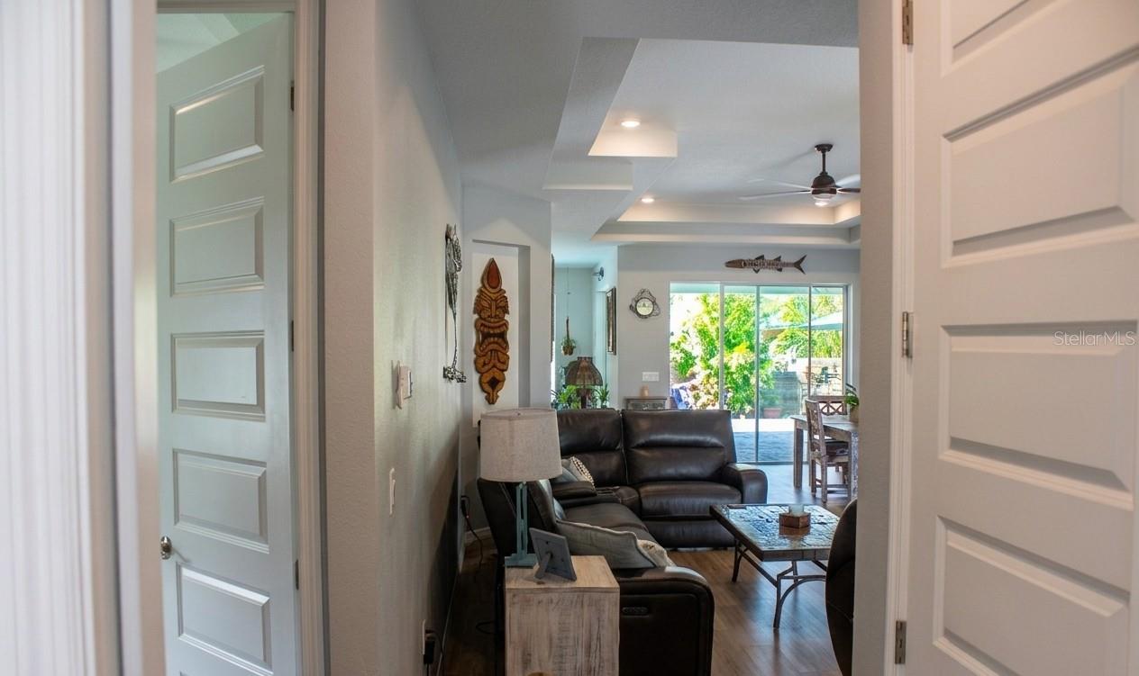 Image 10 of 19 For 4 Ulmacea Place