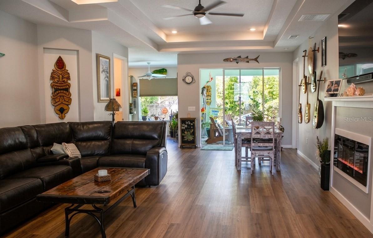 Image 3 of 19 For 4 Ulmacea Place