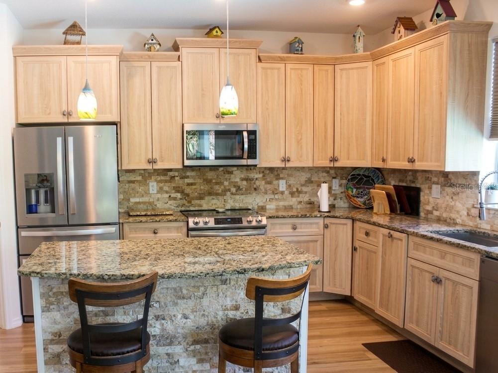 Image 4 of 19 For 4 Ulmacea Place