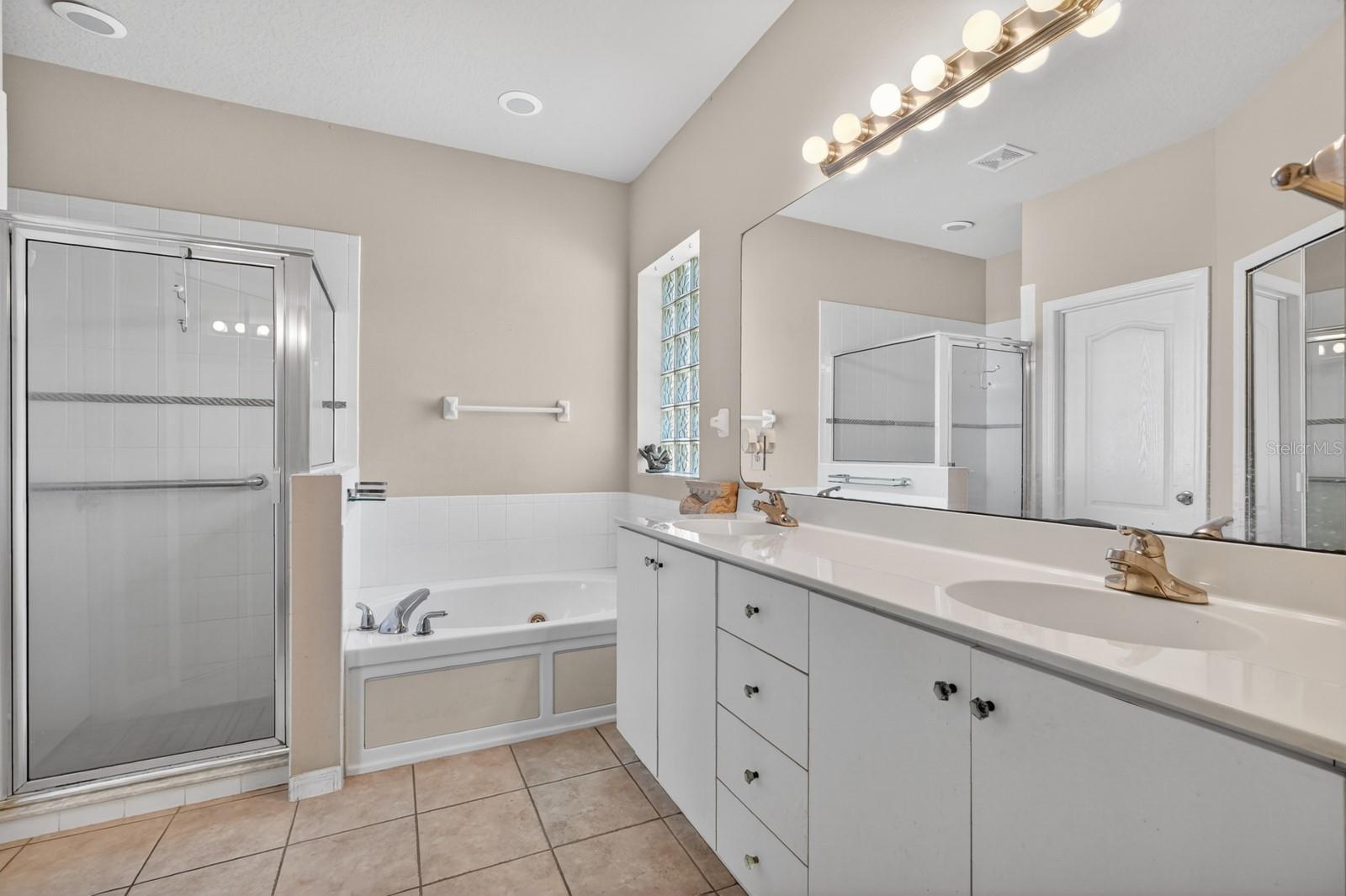 Image 13 of 46 For 5458 Saint Regis Way