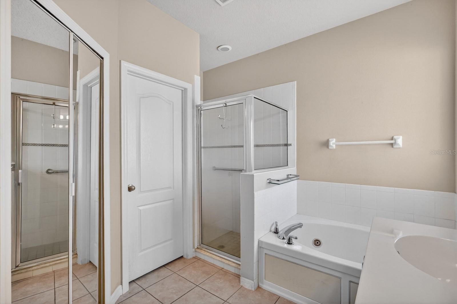 Image 14 of 46 For 5458 Saint Regis Way