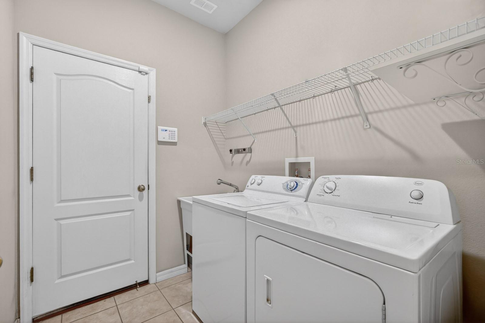 Image 21 of 46 For 5458 Saint Regis Way