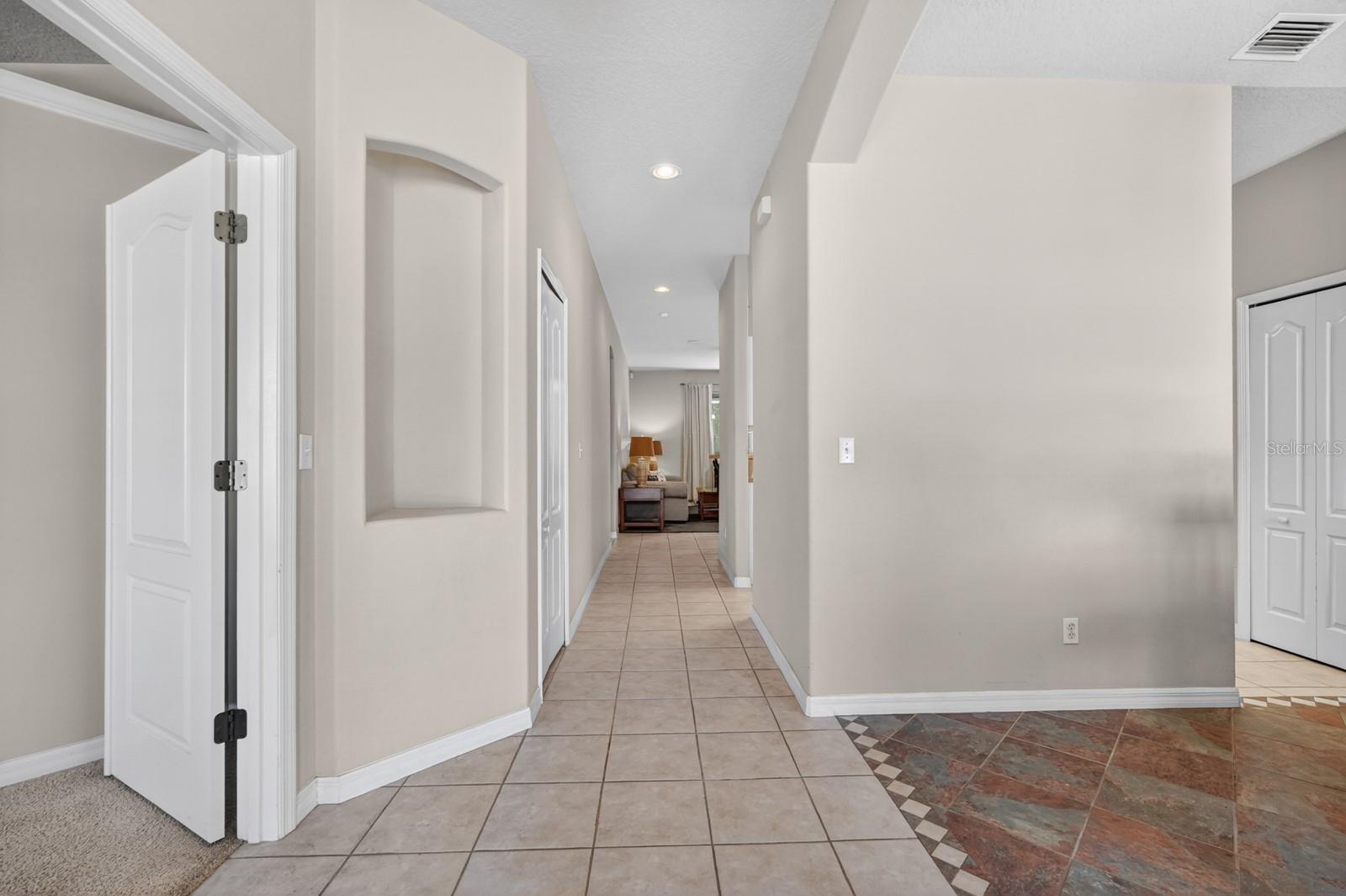 Image 4 of 46 For 5458 Saint Regis Way