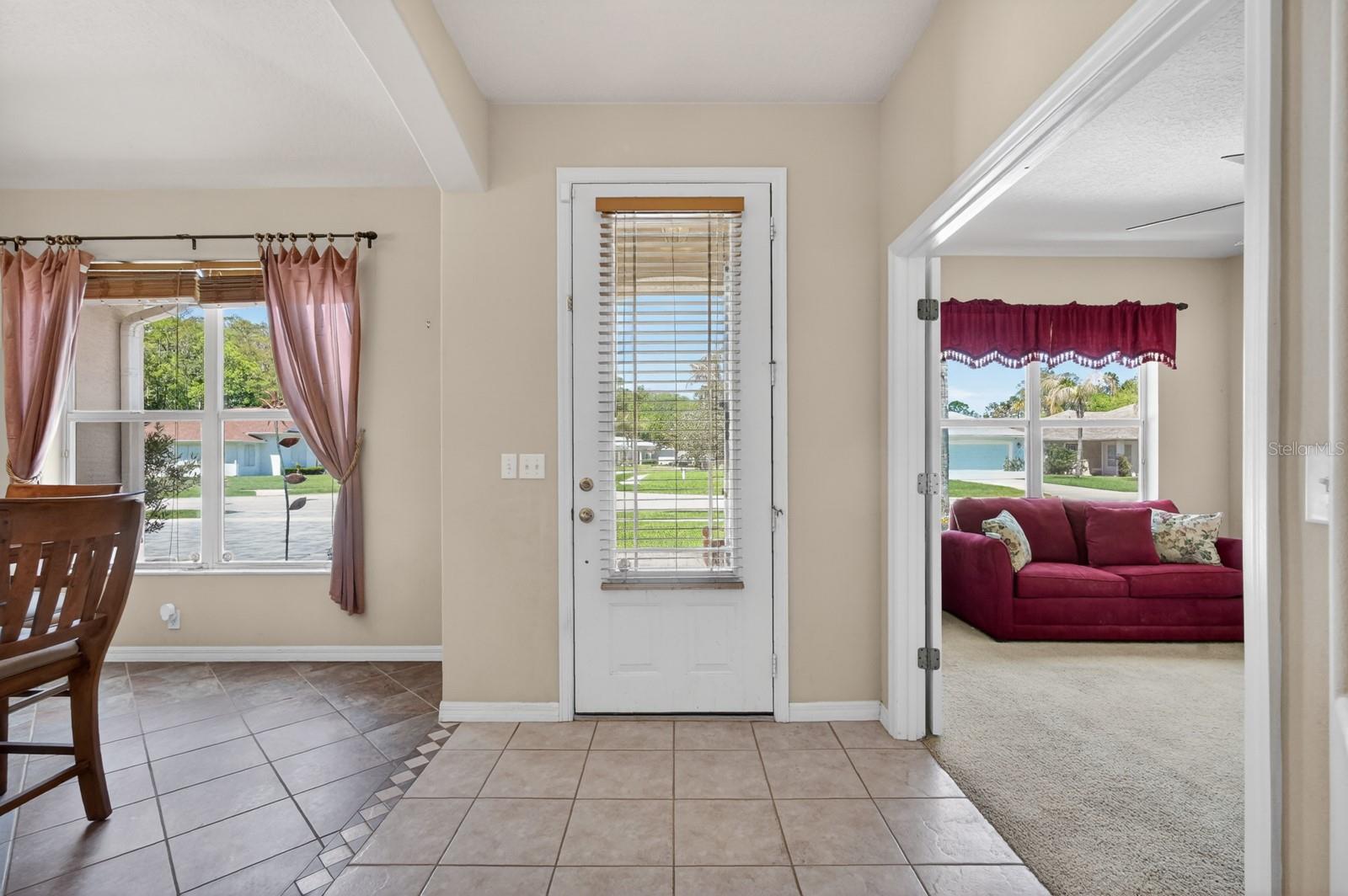 Image 6 of 46 For 5458 Saint Regis Way