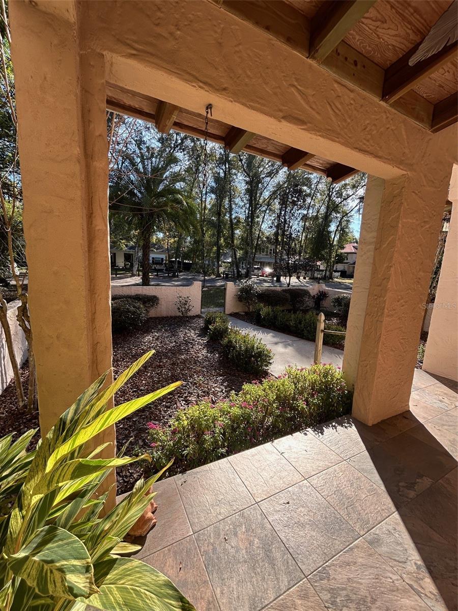 Image 11 of 49 For 250 Garden Street