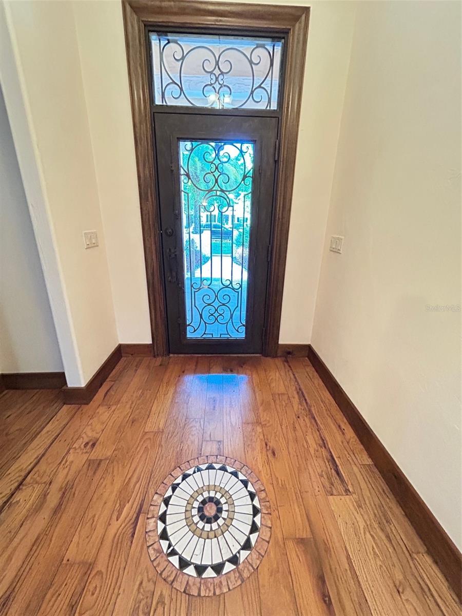 Image 17 of 49 For 250 Garden Street