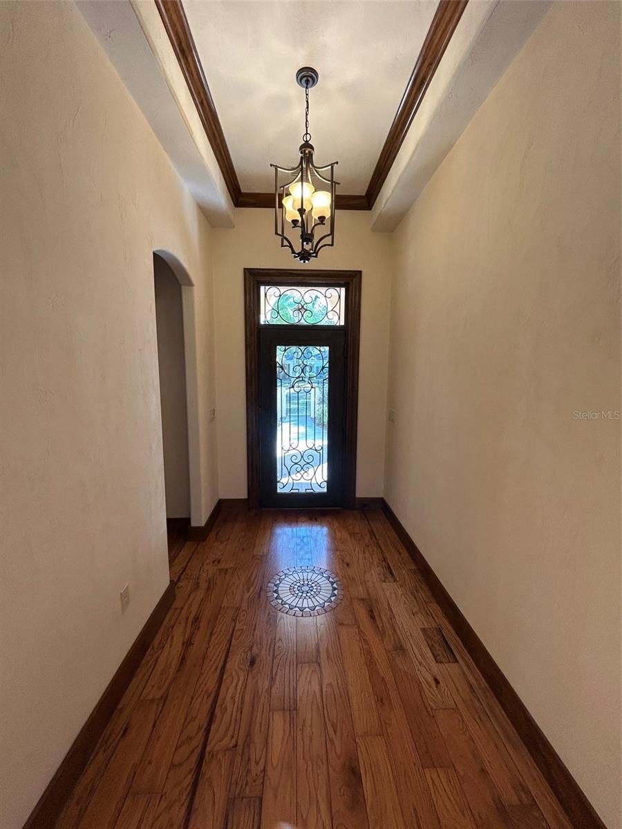 Image 18 of 49 For 250 Garden Street