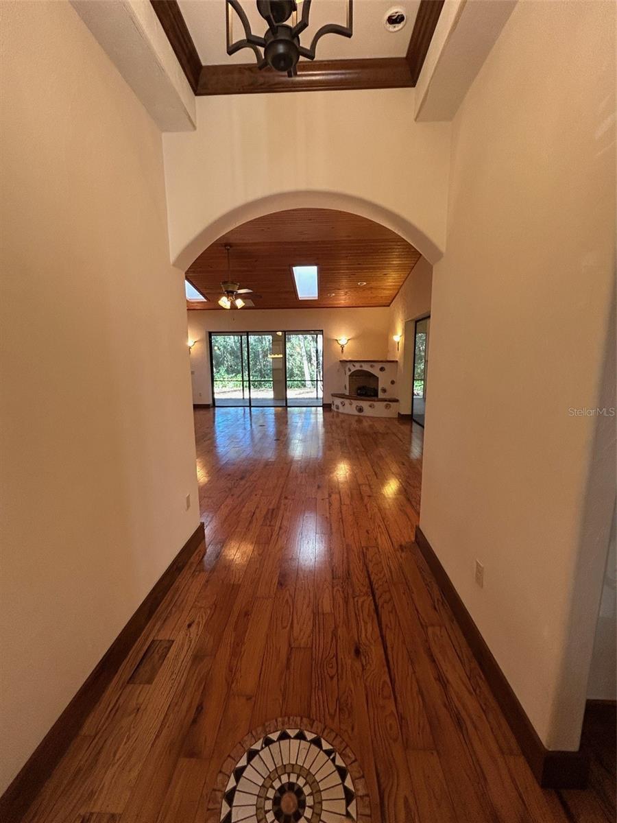 Image 19 of 49 For 250 Garden Street