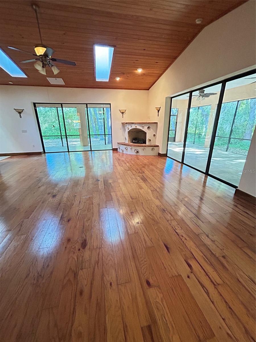 Image 32 of 49 For 250 Garden Street