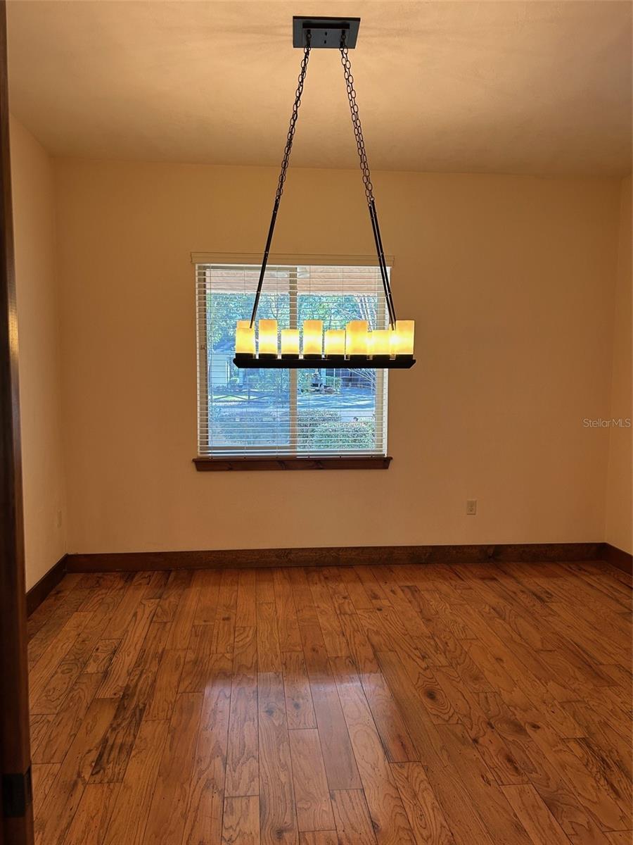 Image 33 of 49 For 250 Garden Street