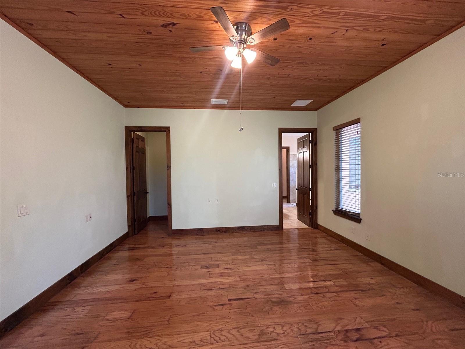 Image 34 of 49 For 250 Garden Street