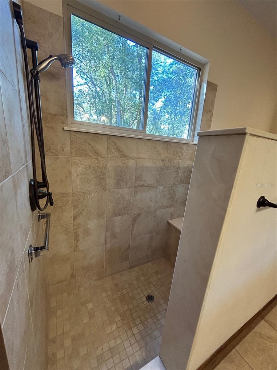 Image 38 of 49 For 250 Garden Street