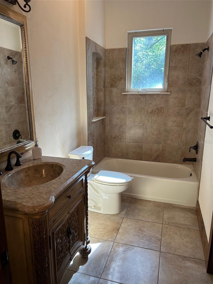 Image 42 of 49 For 250 Garden Street