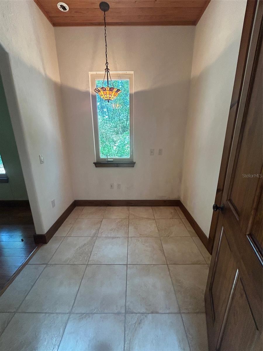 Image 43 of 49 For 250 Garden Street