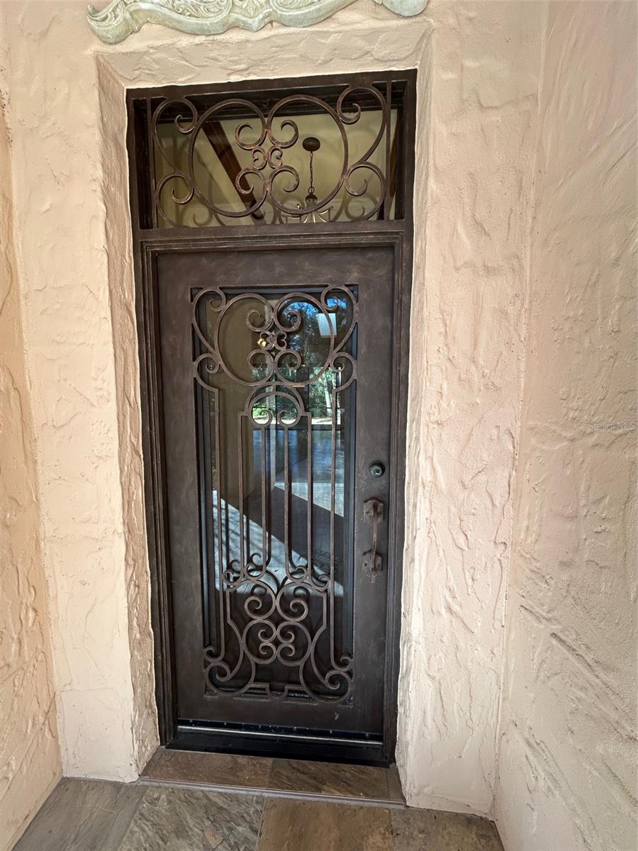 Image 6 of 49 For 250 Garden Street