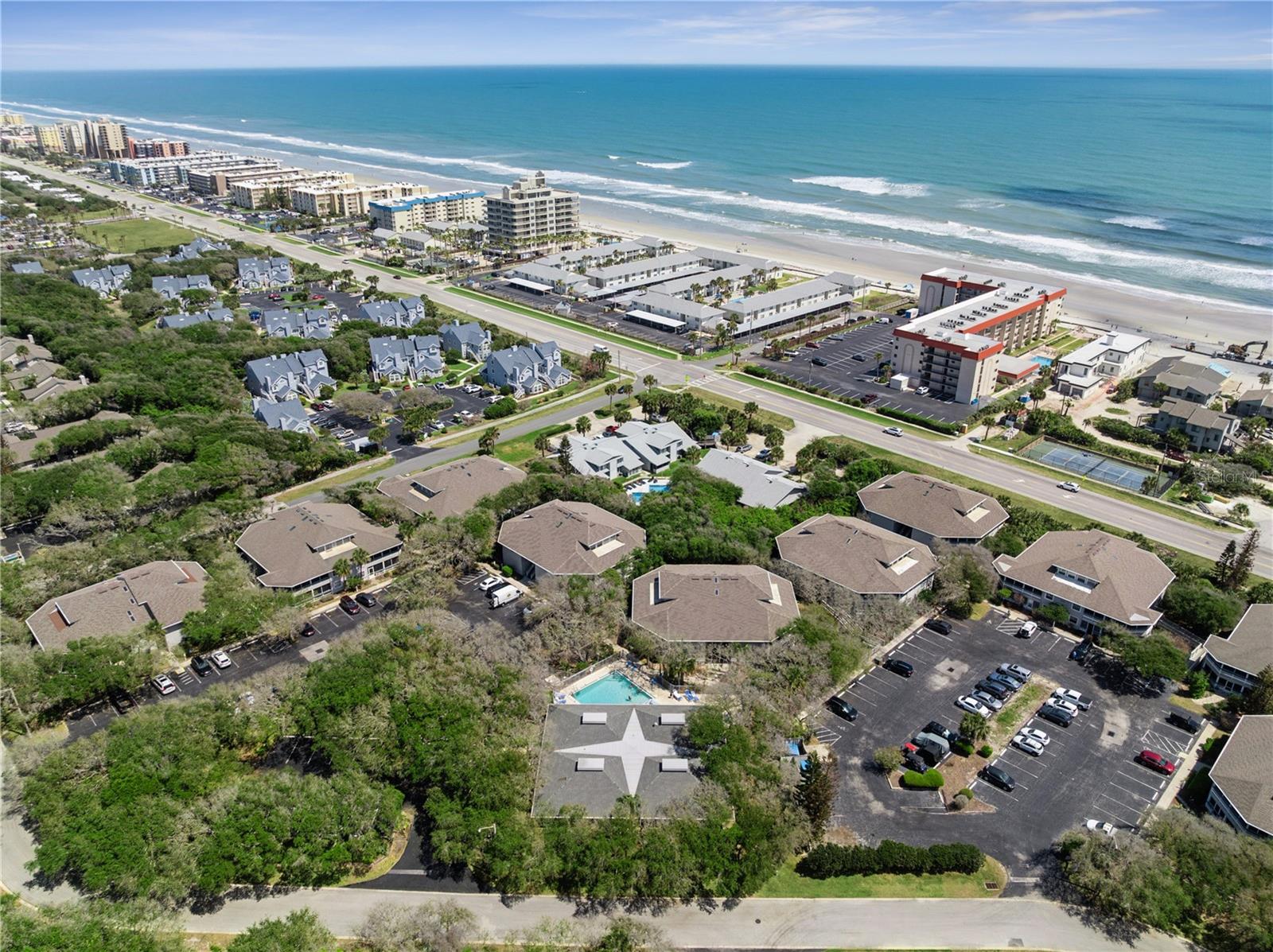 Image 31 of 47 For 4405 Sea Mist Drive 216