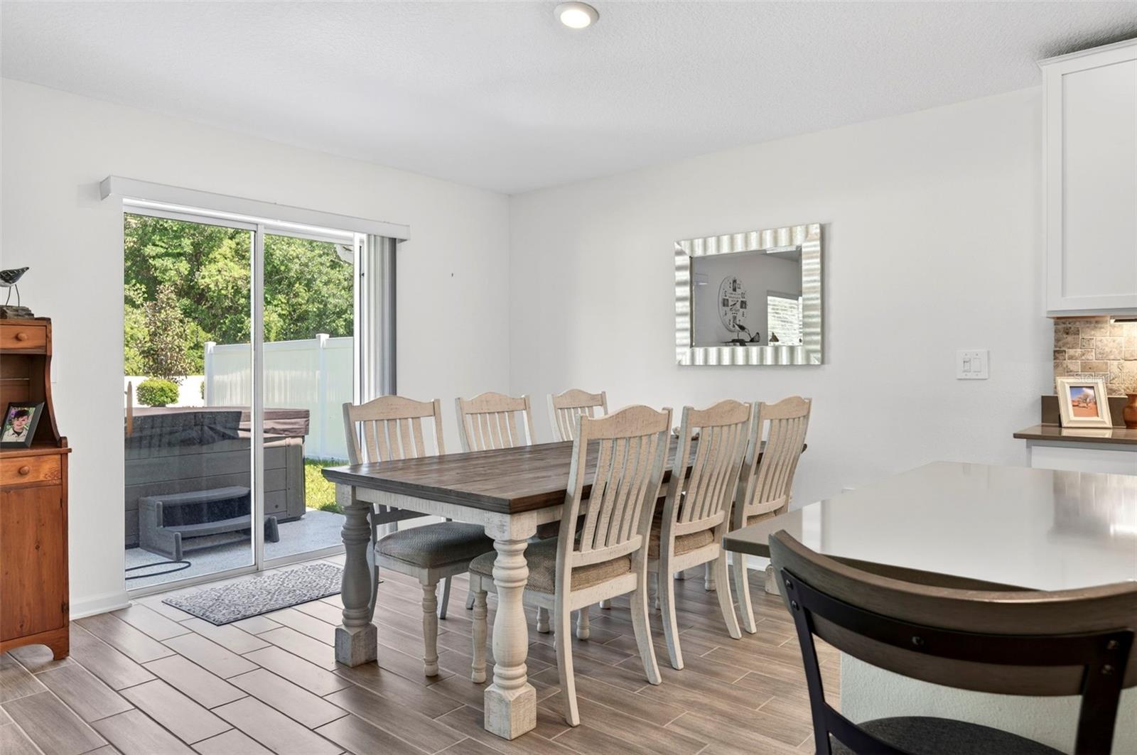 Image 17 of 52 For 1018 Peach Creek Drive