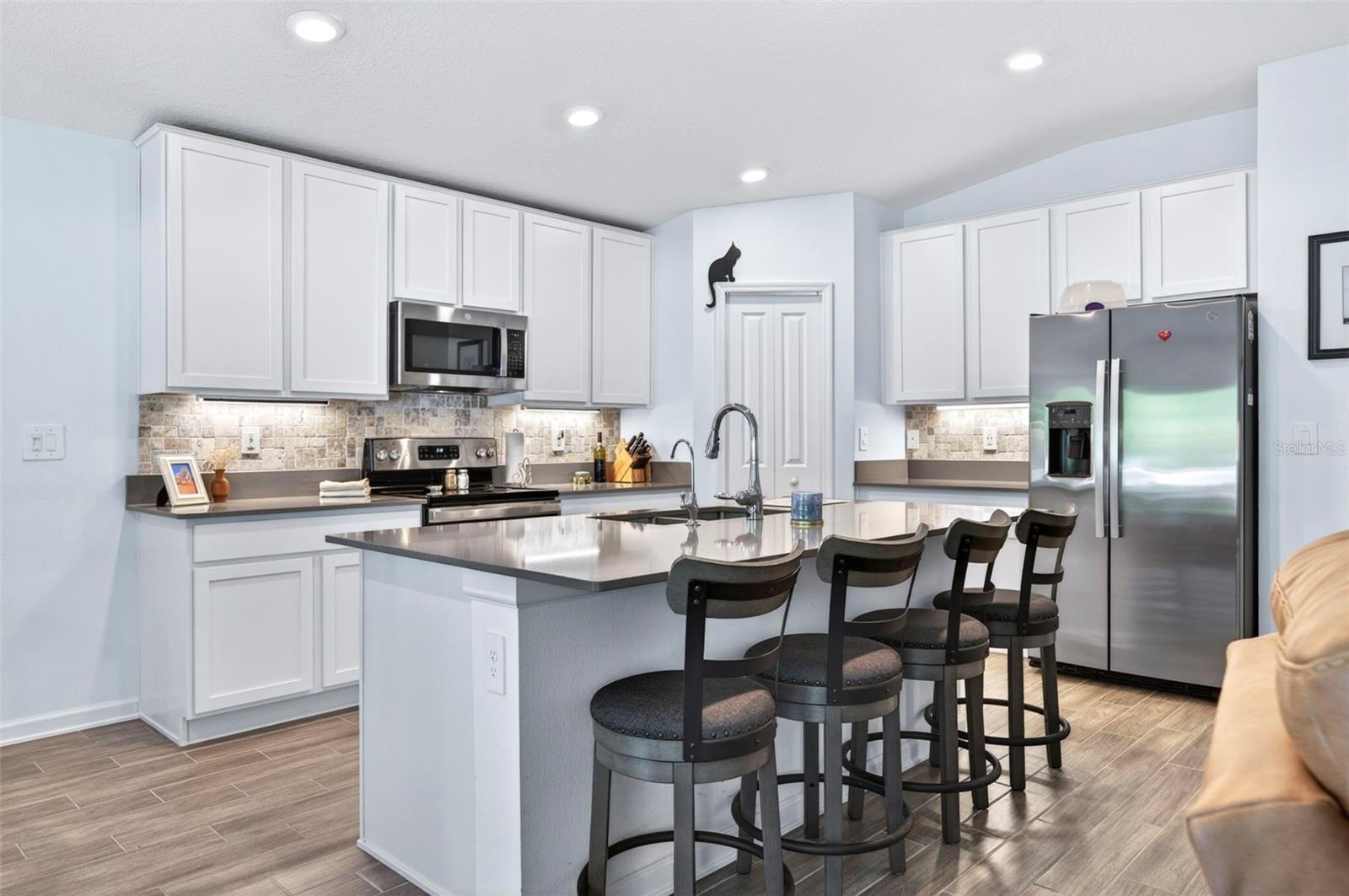 Image 2 of 52 For 1018 Peach Creek Drive