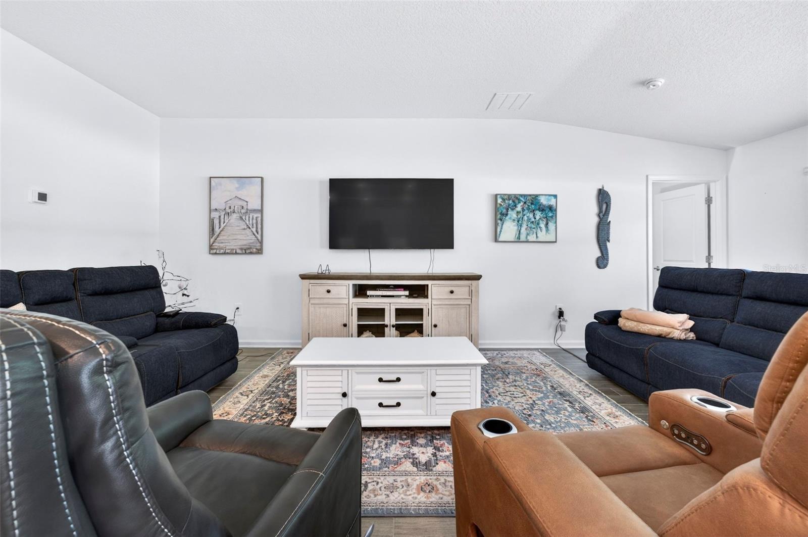 Image 23 of 52 For 1018 Peach Creek Drive