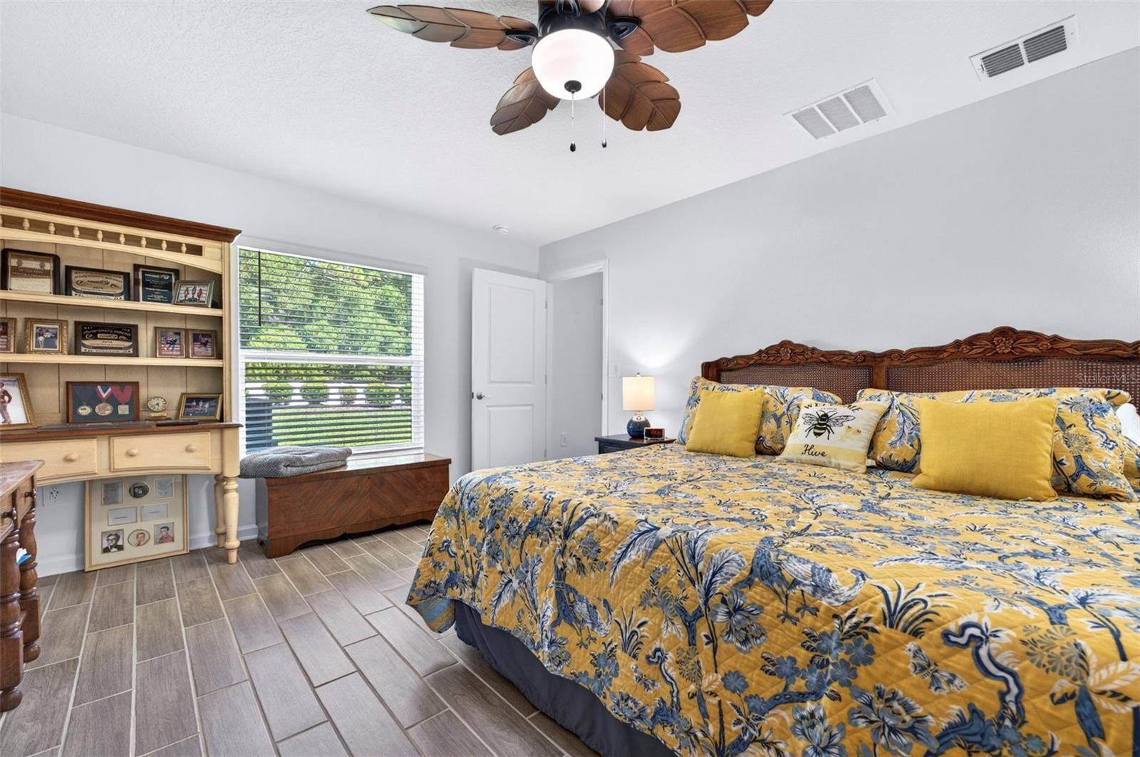 Image 27 of 52 For 1018 Peach Creek Drive