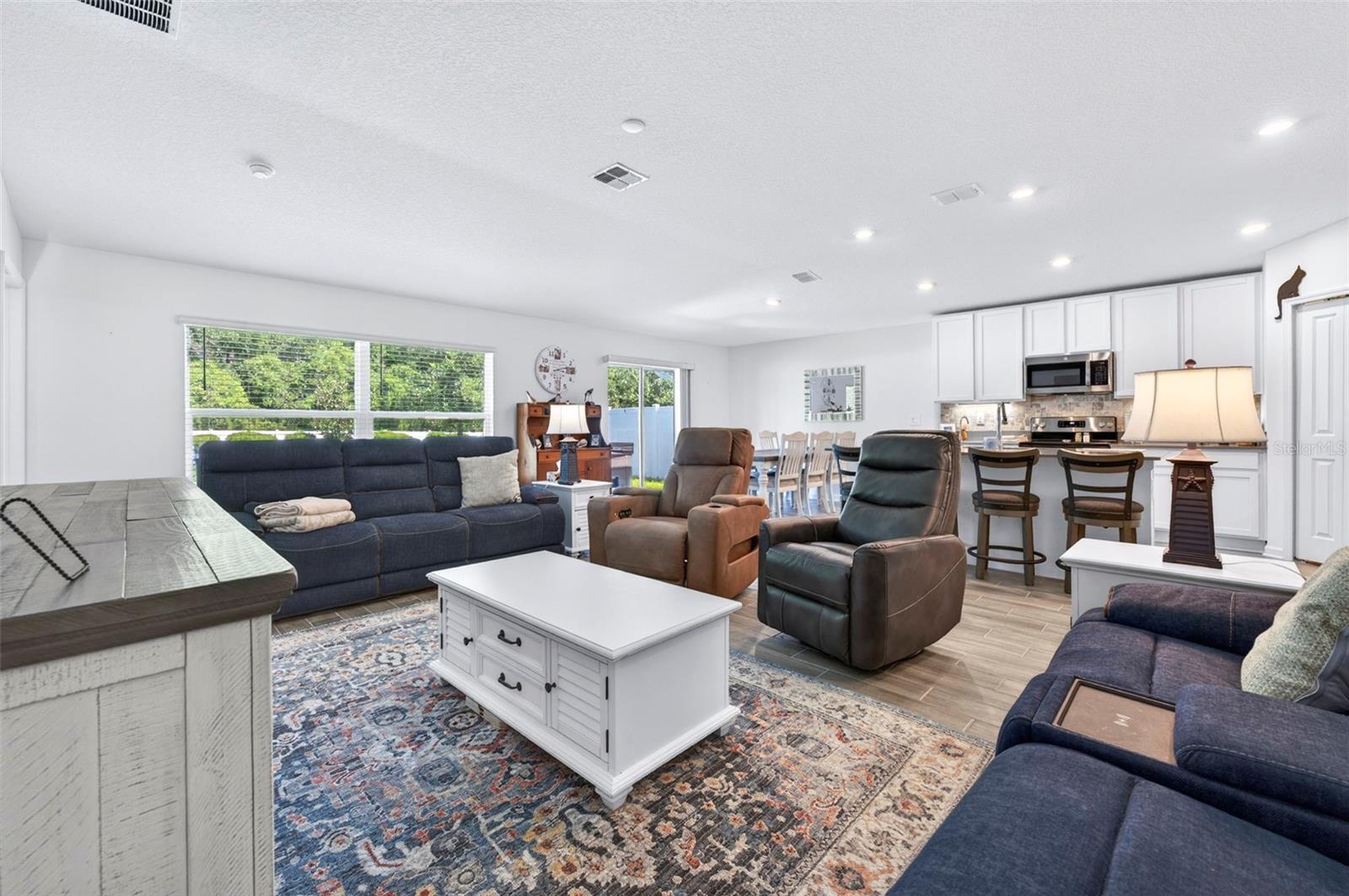 Image 4 of 52 For 1018 Peach Creek Drive