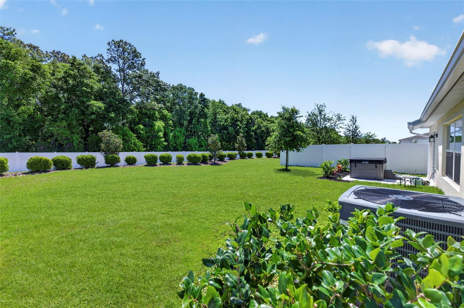 Image 5 of 52 For 1018 Peach Creek Drive