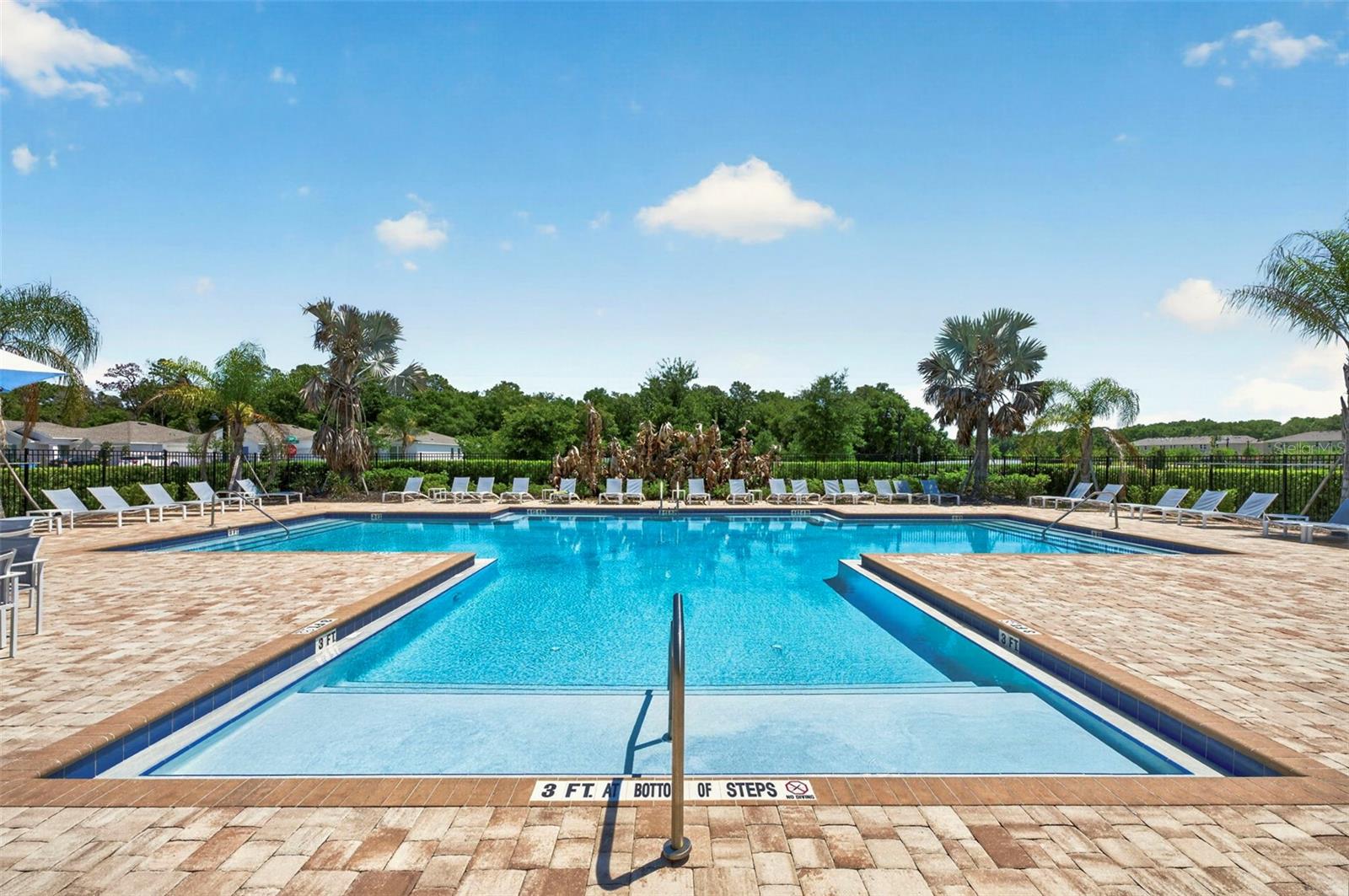 Image 6 of 52 For 1018 Peach Creek Drive