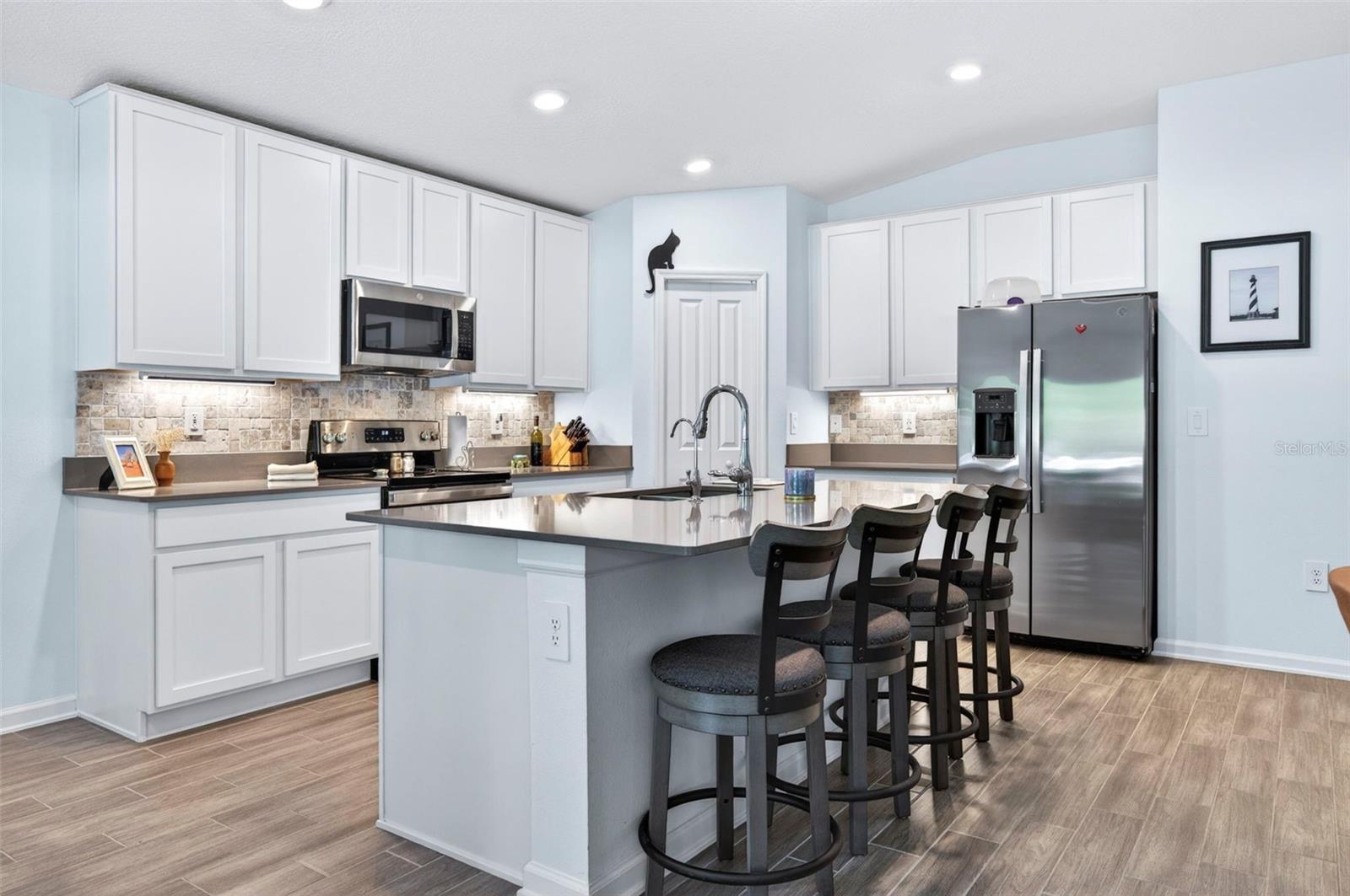 Image 8 of 52 For 1018 Peach Creek Drive