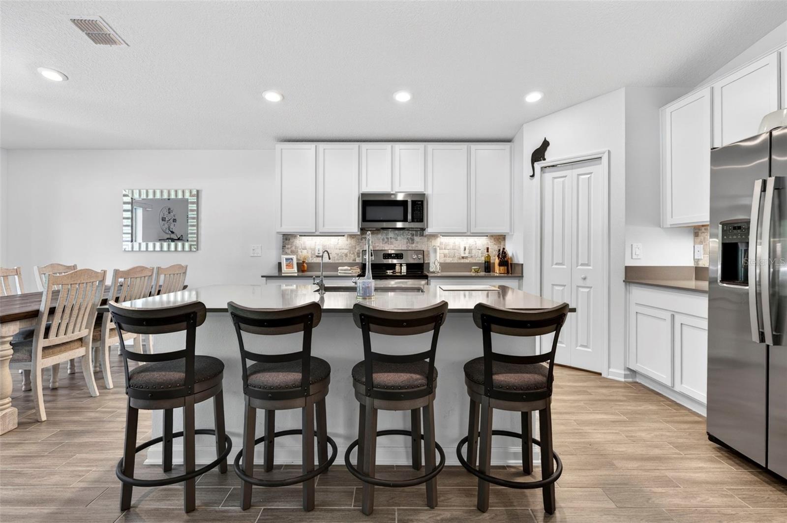 Image 9 of 52 For 1018 Peach Creek Drive