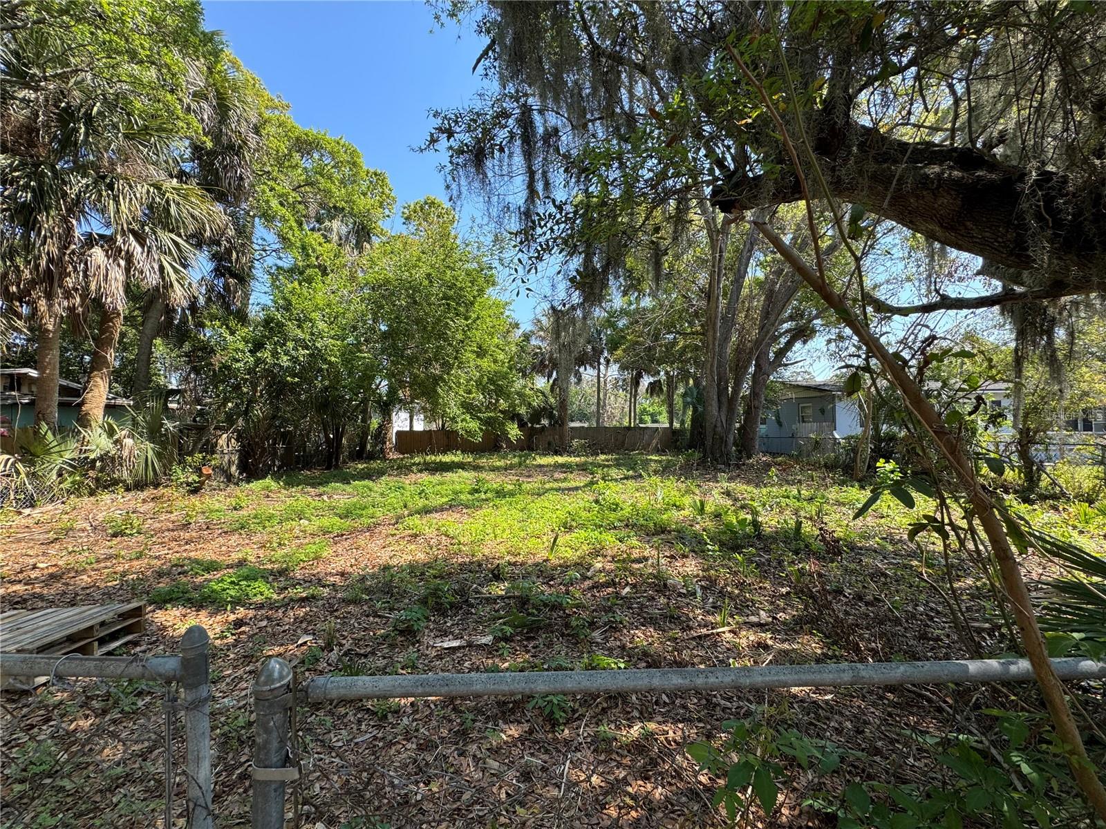 Image 5 of 8 For 1127 Martha Drive