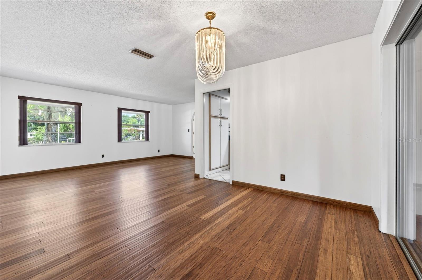 Image 11 of 55 For 3721 Jackson Street