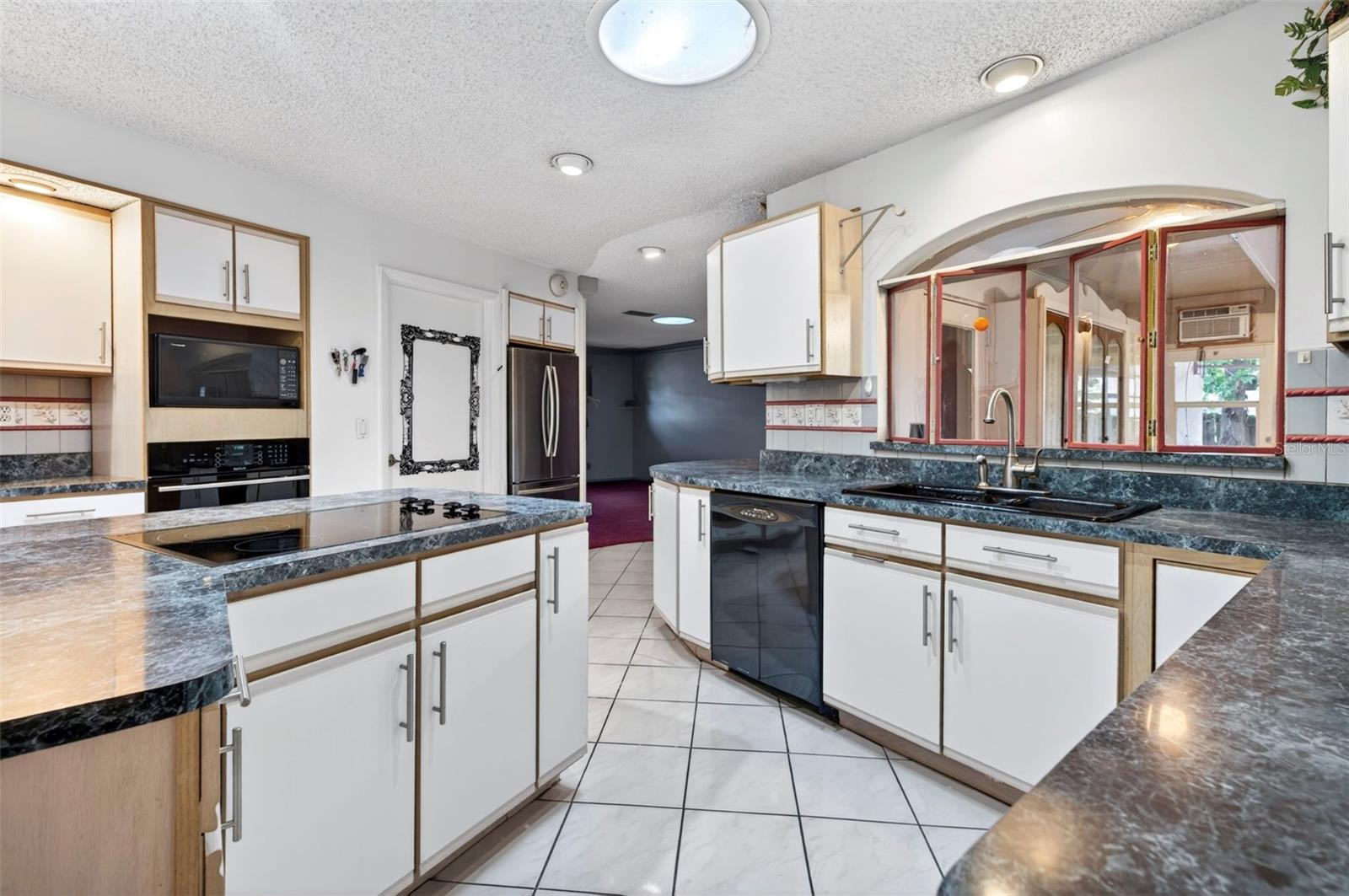 Image 16 of 55 For 3721 Jackson Street