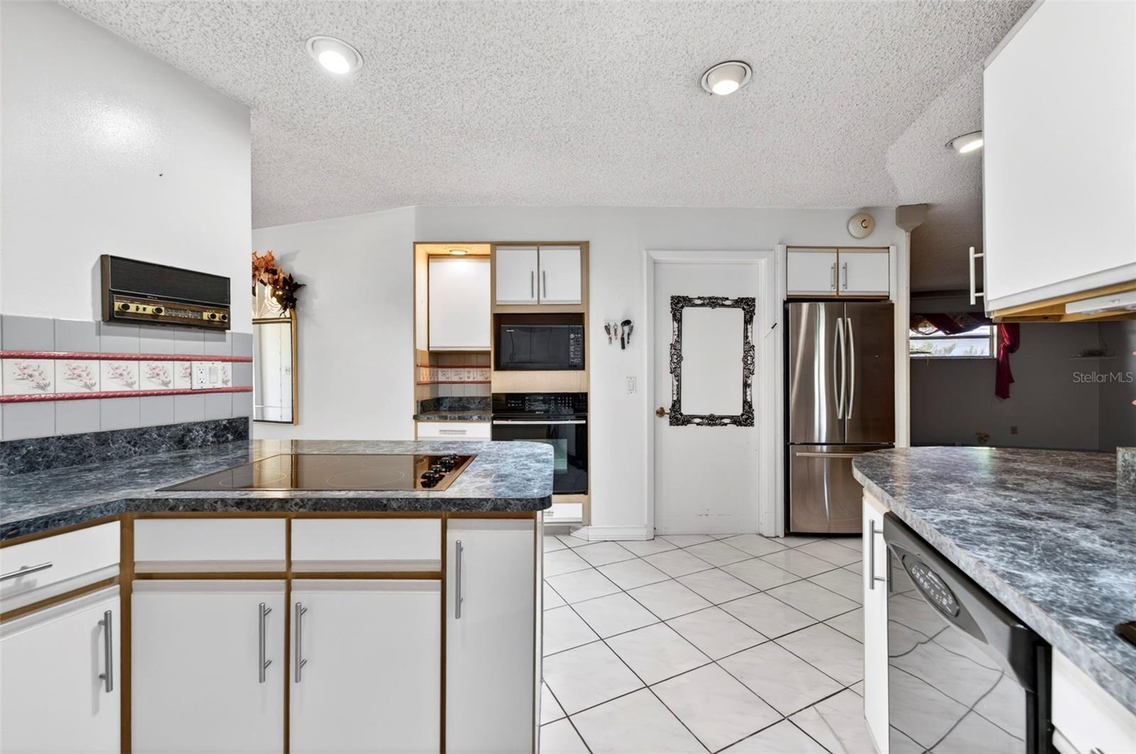 Image 17 of 55 For 3721 Jackson Street