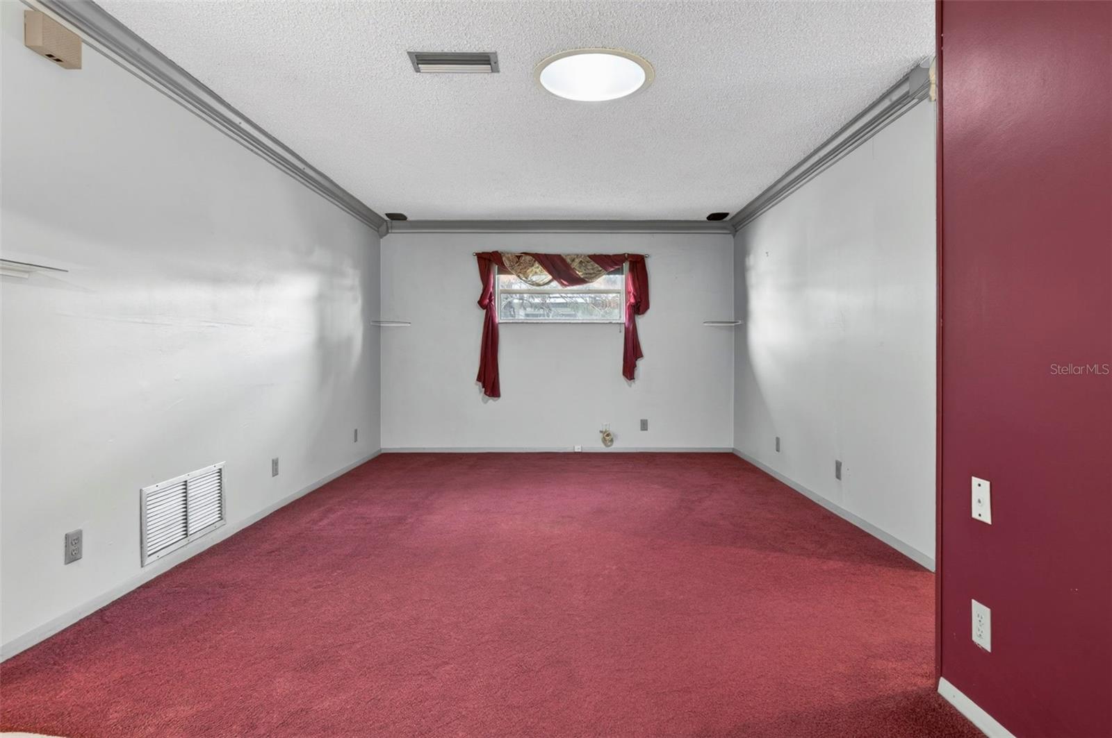 Image 24 of 55 For 3721 Jackson Street