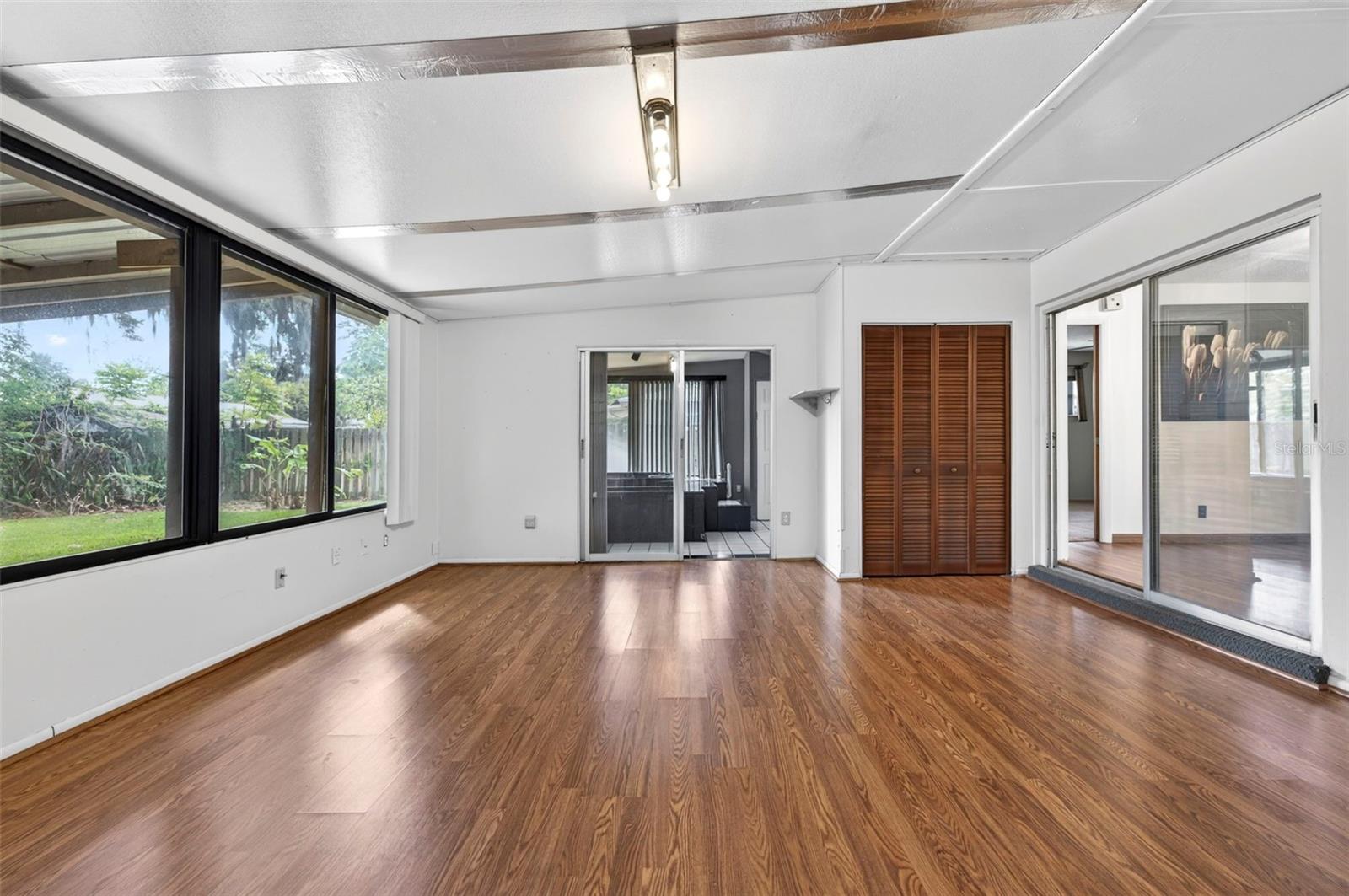 Image 28 of 55 For 3721 Jackson Street