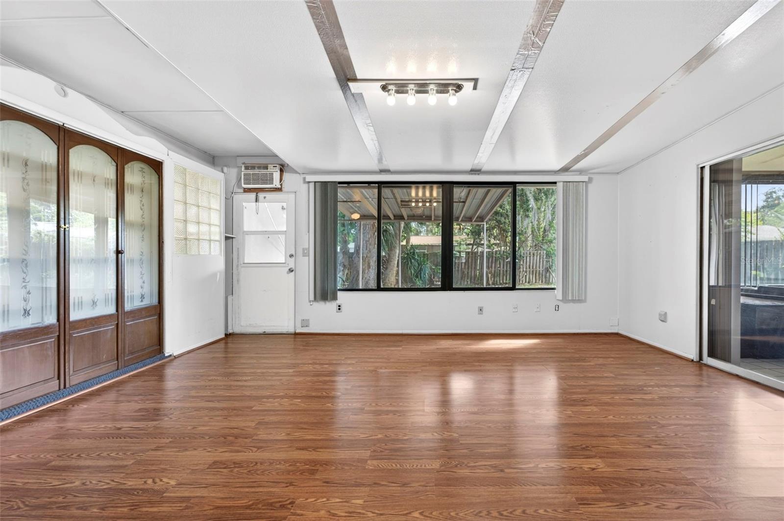 Image 30 of 55 For 3721 Jackson Street