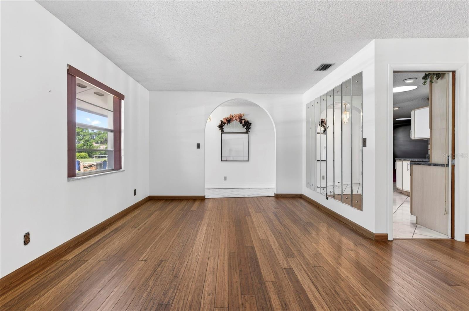 Image 7 of 55 For 3721 Jackson Street