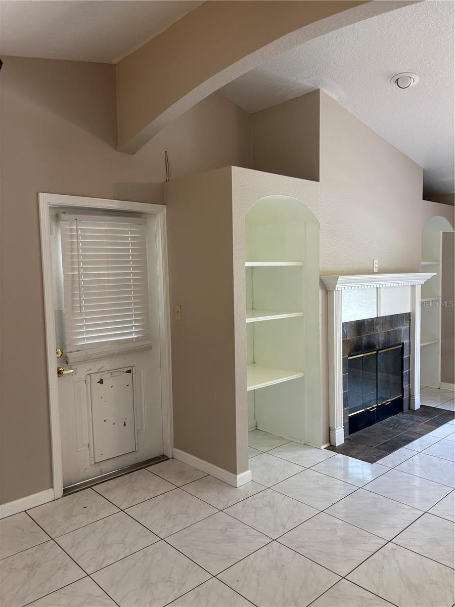 Image 12 of 37 For 510 Cedar Avenue