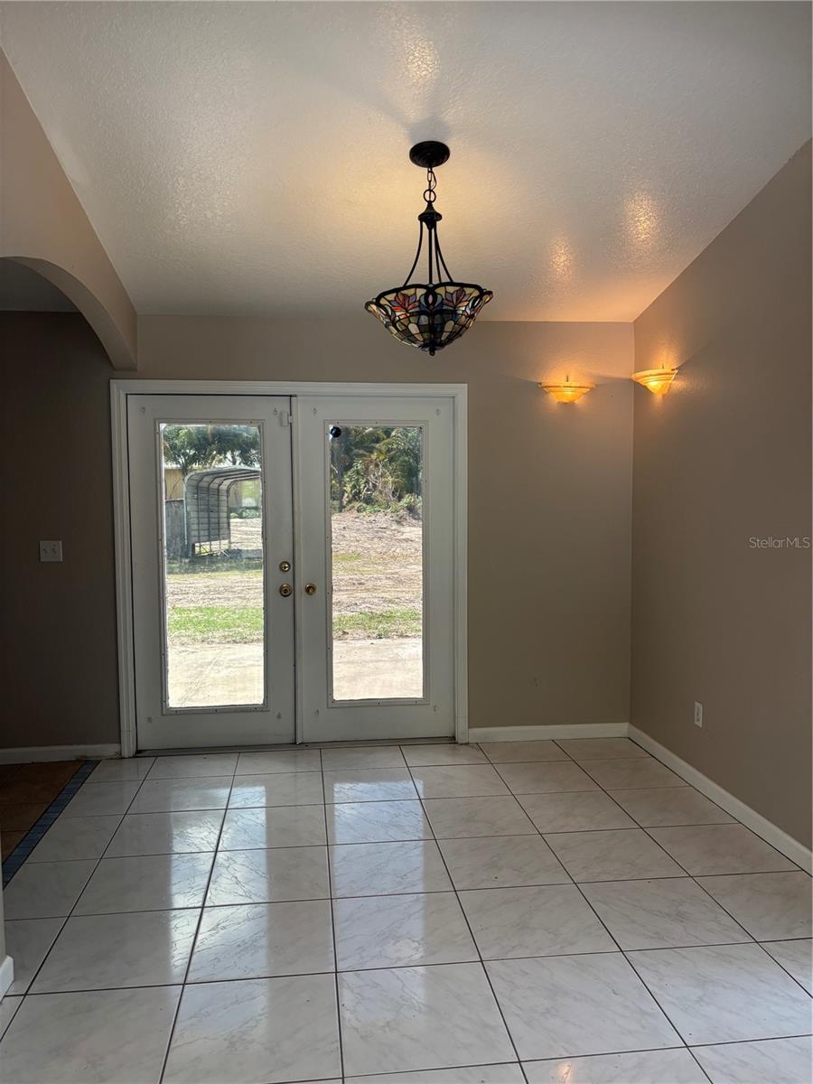 Image 13 of 37 For 510 Cedar Avenue