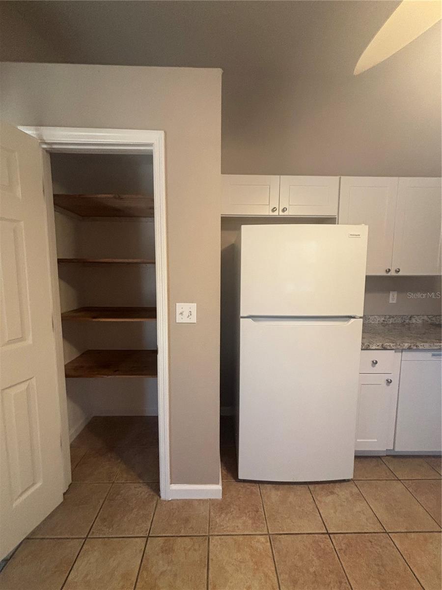 Image 18 of 37 For 510 Cedar Avenue