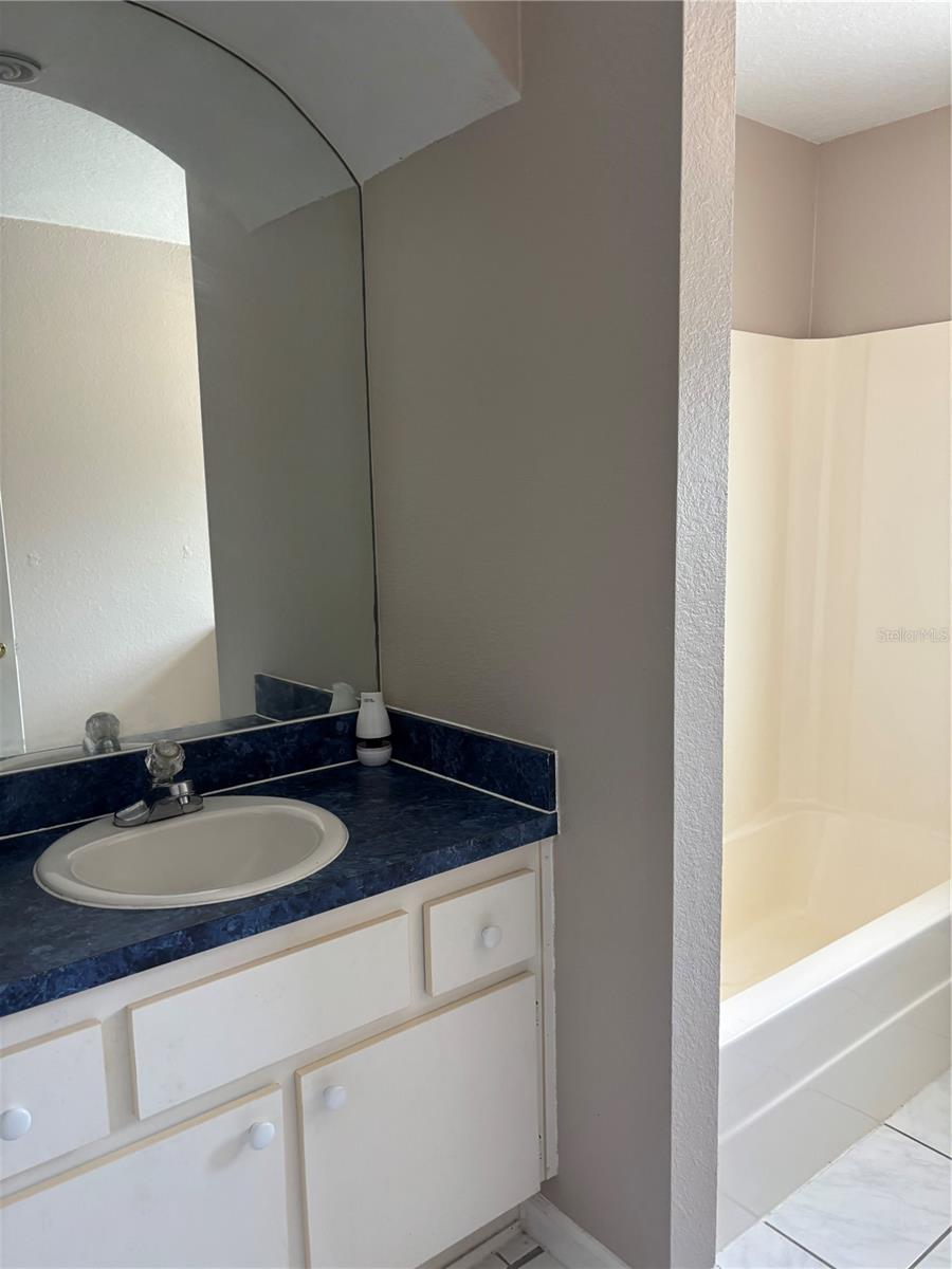 Image 23 of 37 For 510 Cedar Avenue