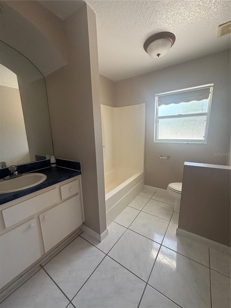 Image 24 of 37 For 510 Cedar Avenue