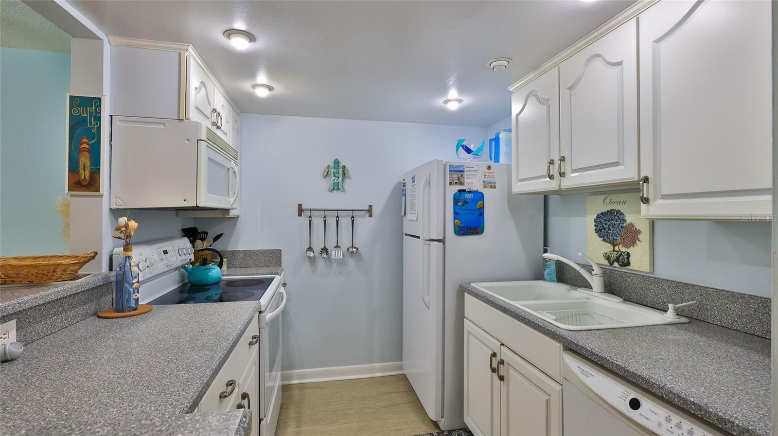 Image 4 of 38 For 2820 Ocean Shore Boulevard 150