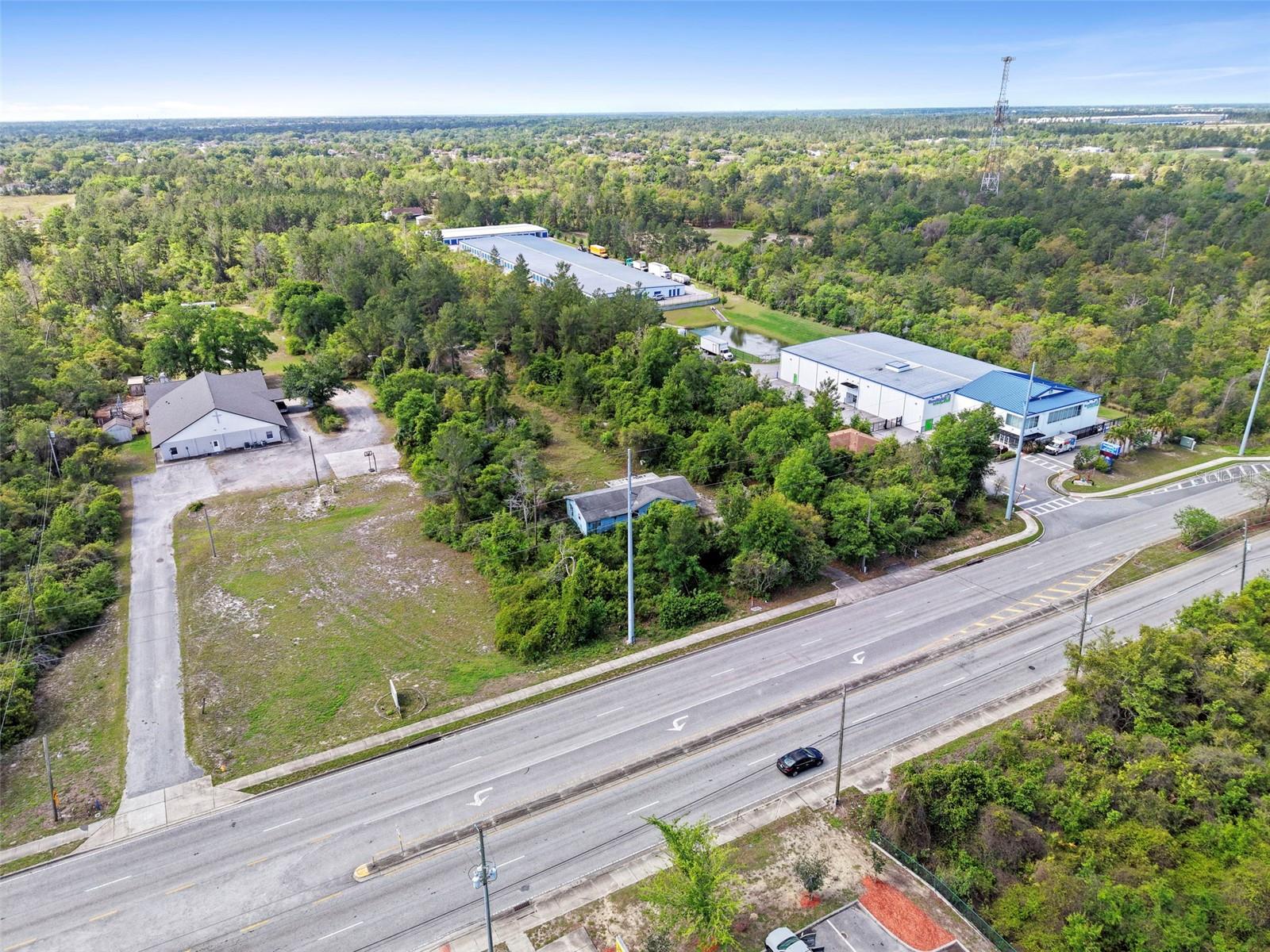 Image 11 of 23 For 3021 Howland Boulevard