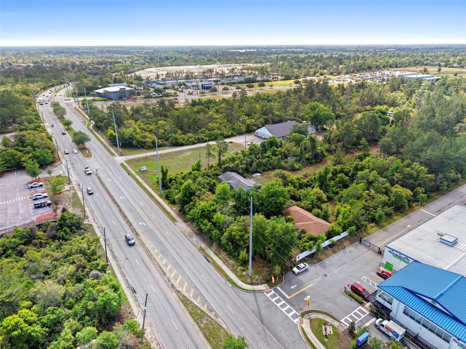 Image 13 of 23 For 3021 Howland Boulevard